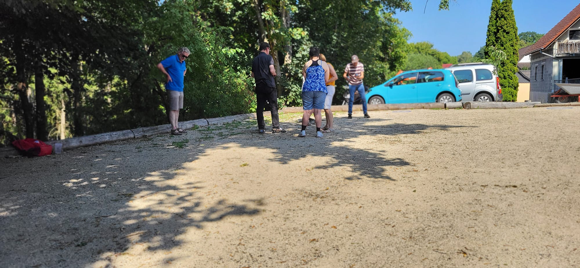 Spieler auf dem Boule Platz
